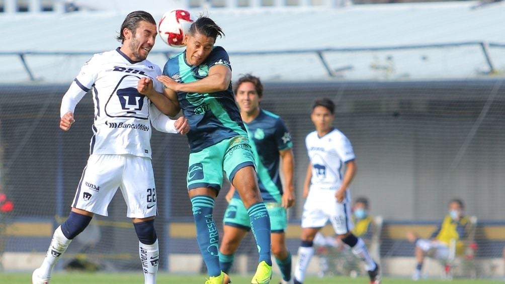 Juan Pablo Vigón en partido con Pumas Sub-20