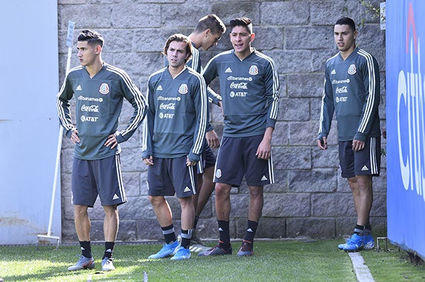 Jugadores del Tri en un entrenamiento 