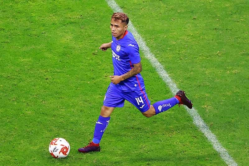 Domínguez en un compromiso en el Estadio Azteca 