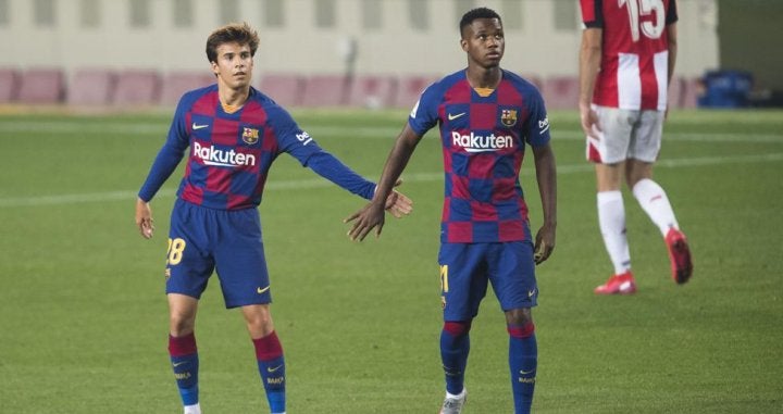 EFE Puig junto a Ansu Fati durante un partido con Barcelona
