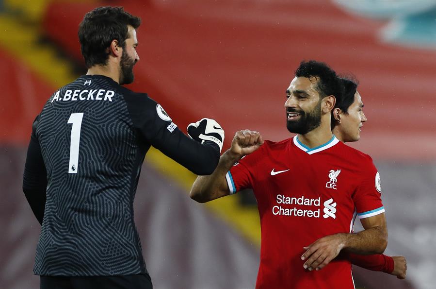 El delantero del Liverpool celebra una acción