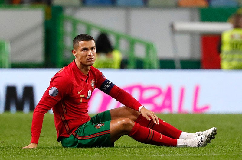 Cristiano Ronaldo durante un duelo con Portugal 