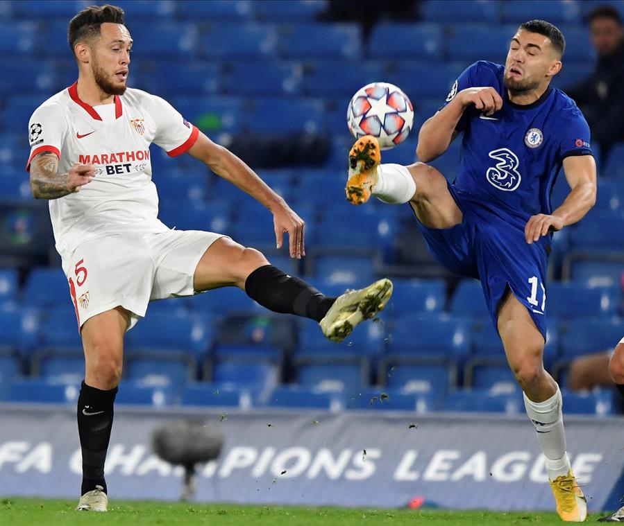 Chelsea y Sevilla repartieron unidades 