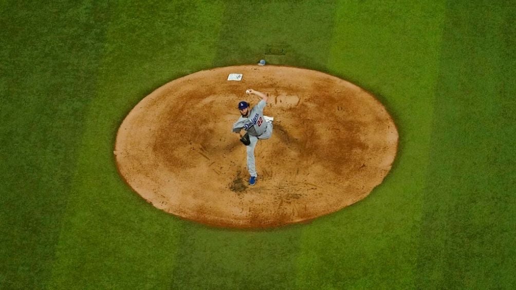 Clayton Kershaw durante el juego 