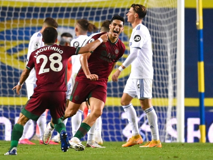 Raúl Jiménez durante un partido con Wolves