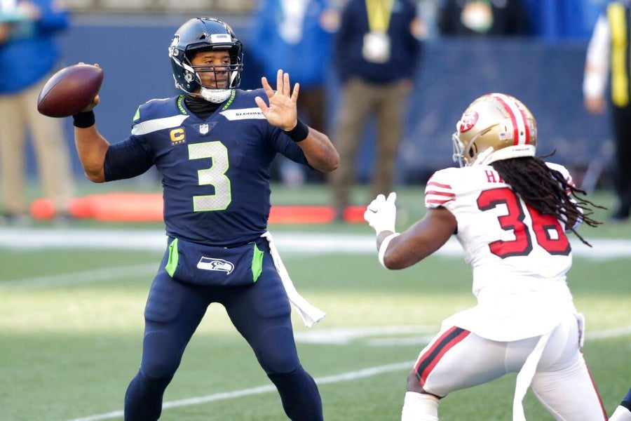 Russell Wilson durante un partido con Seahawks