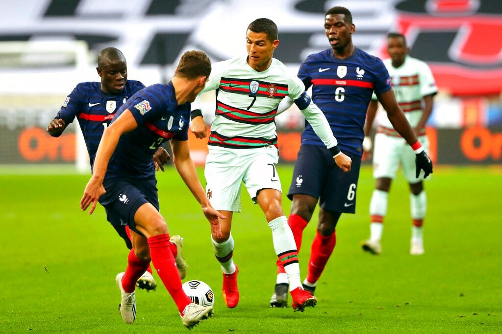 Cristiano Ronaldo en un partido internacional ante Francia