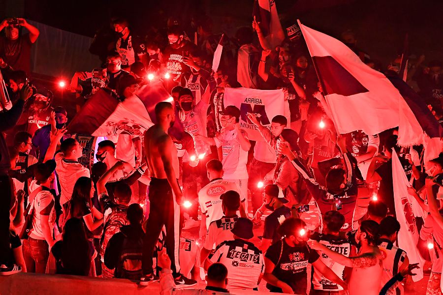 Aficionados de Monterrey previo a la Final de Copa MX