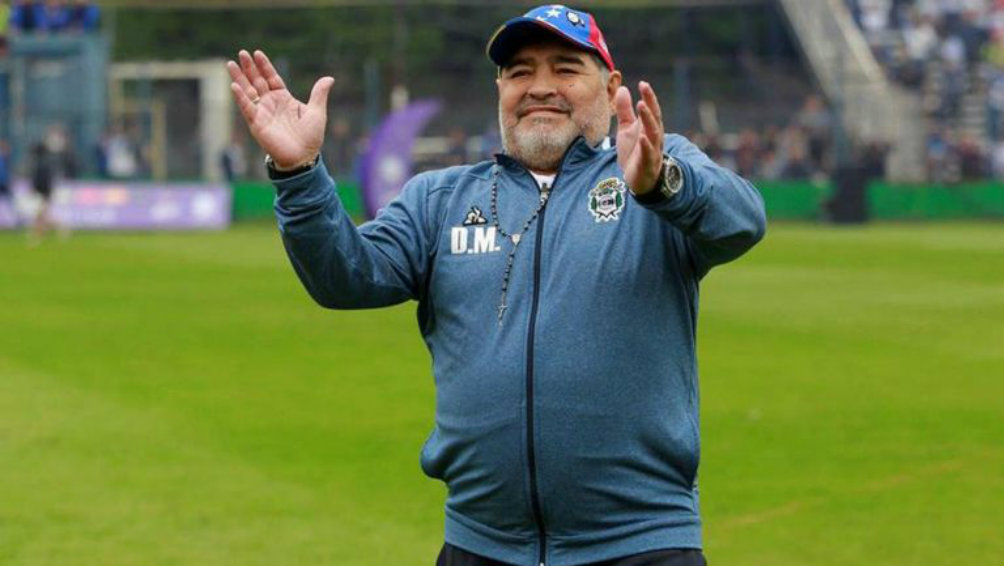 Diego Armando Maradona tras un duelo de la Liga de Argentina