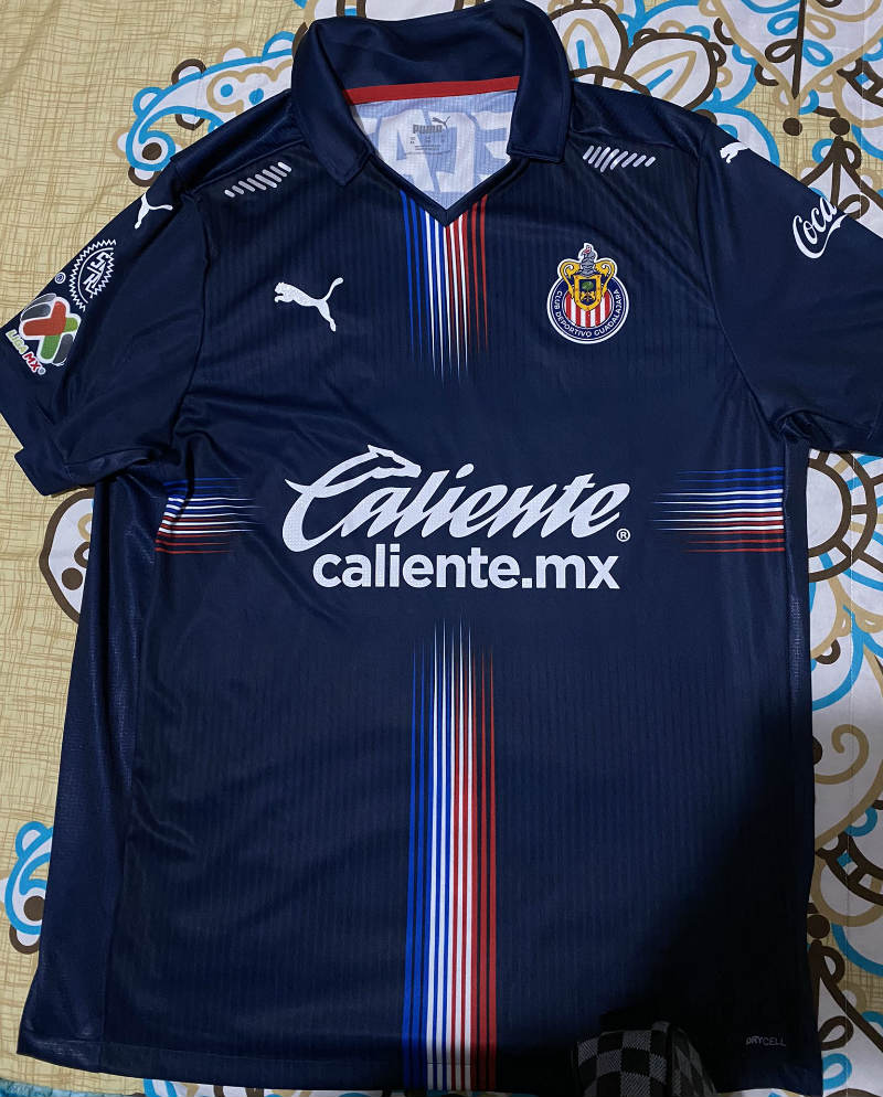 Tercer uniforme de Chivas