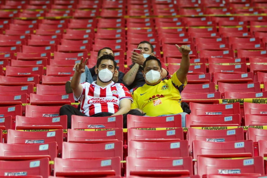 Seguidores de Chivas y América estuvieron presentes en los Cuartos de Final