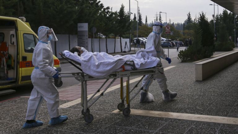 Paciente con Coronavirus ingresando a hospital en Grecia