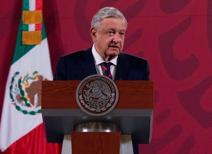 Andrés Manuel López Obrador en conferencia