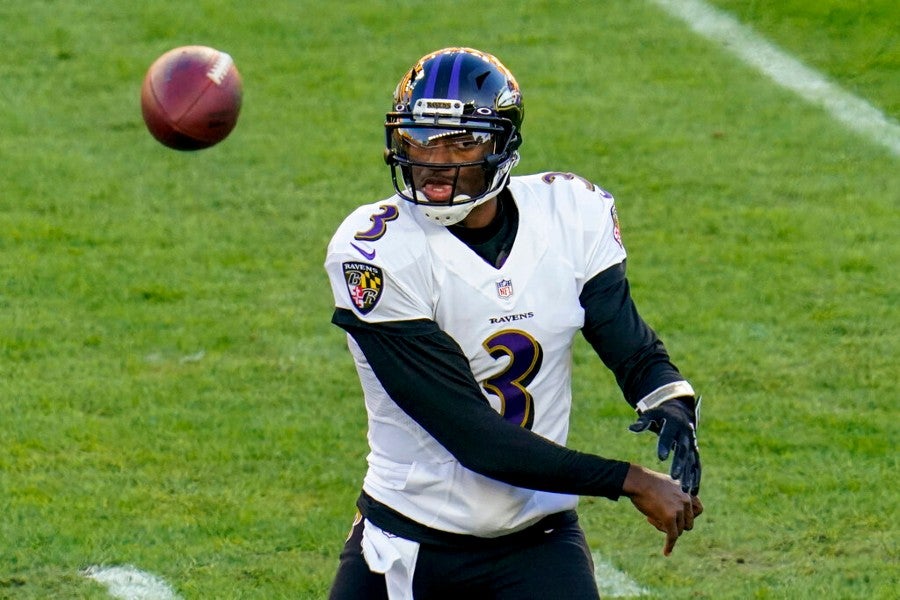 Robert Griffin III durante un partido con Ravens