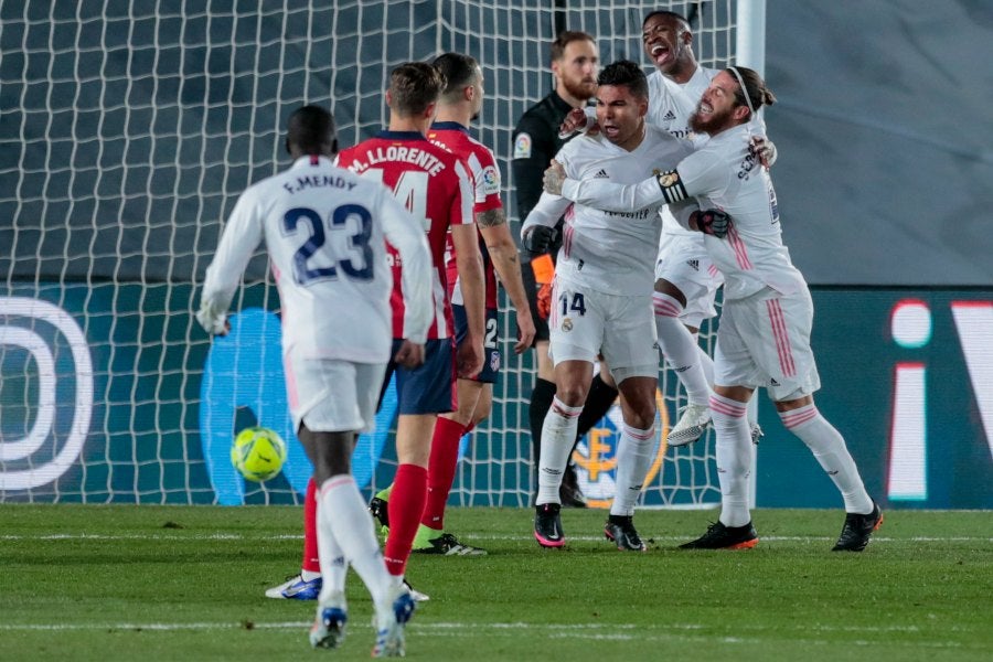 Casemiro y Sergio Ramos festejando el primer gol del Real Madrid