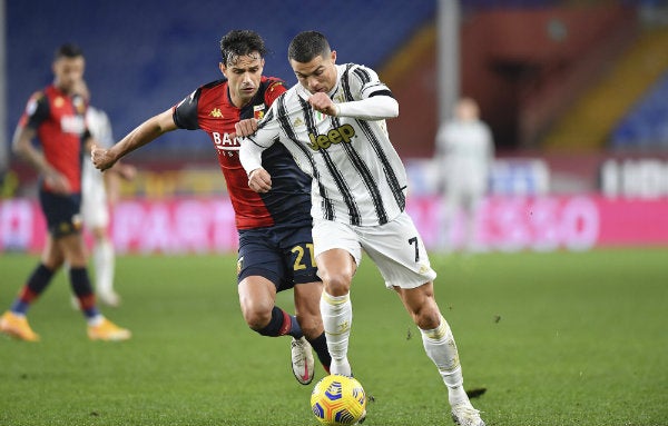 Cristiano Ronaldo en acción ante Genoa