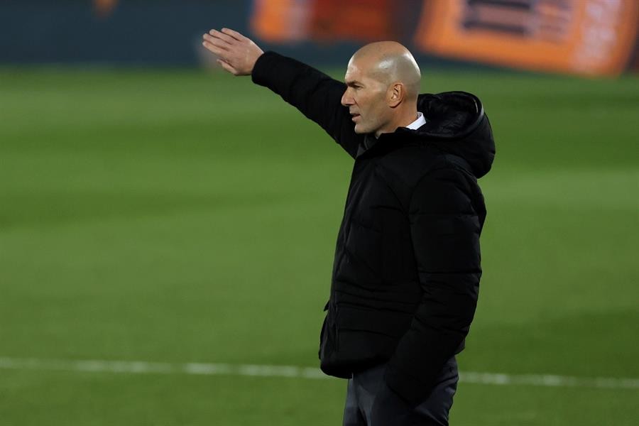 Zidane durante un partido con Real Madrid
