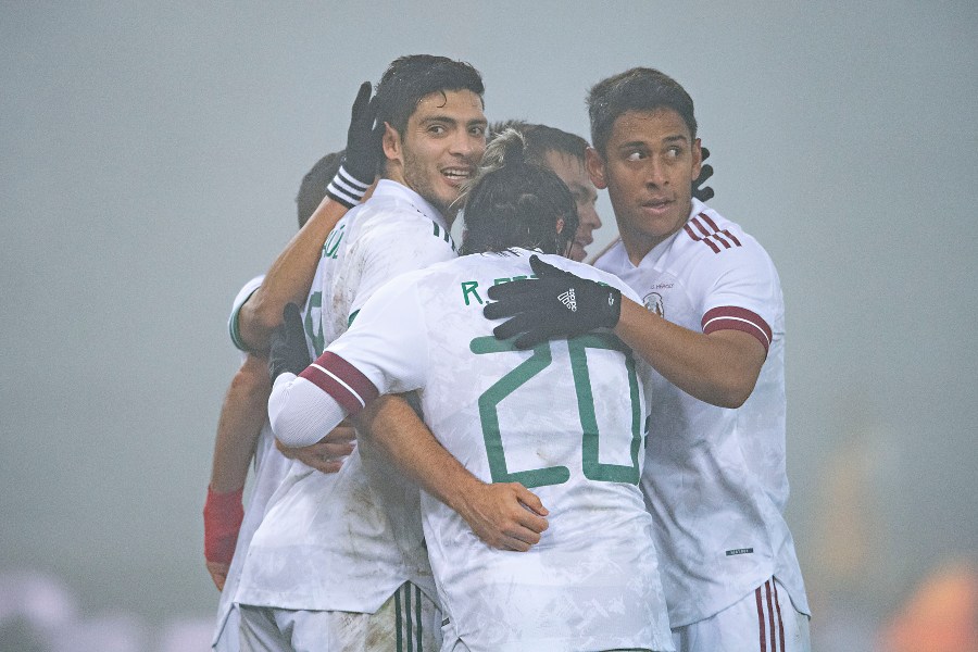 Jugadores de la Selección Mexicana celebrando un gol conseguido