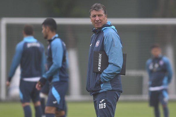 El uruguayo durante un entrenamiento con La Máquina 