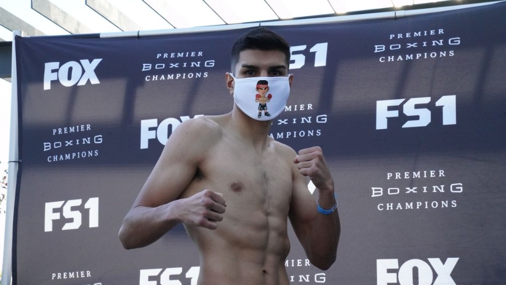 Jesús Ramos buscará hacerse un lugar en el mundo del boxeo 
