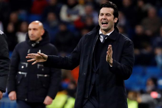 Solari reclama en un juego del Real Madrid