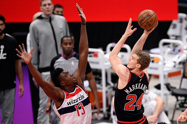 Markkanen intenta superar la marca para tirar