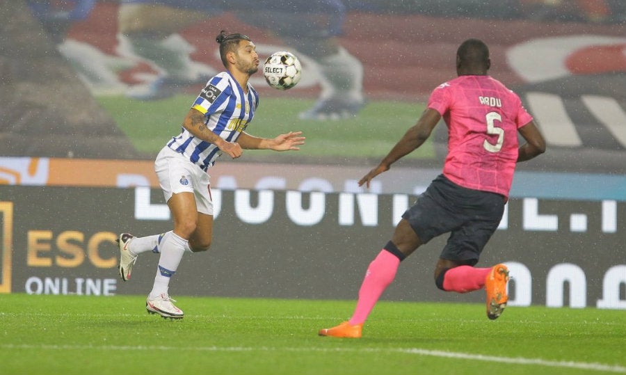 Jesús 'Tecatito' Corona en juego ante el Moreirense