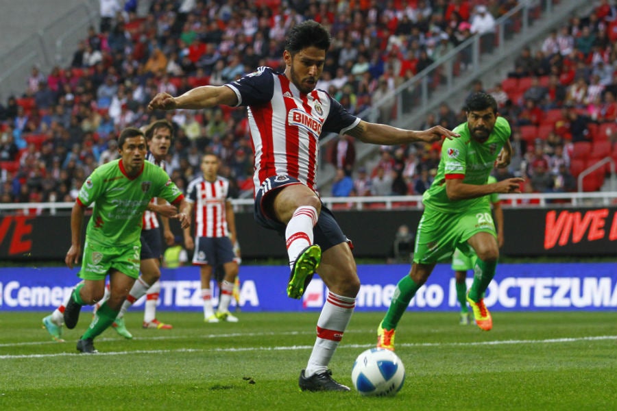 Rafa Márquez en partido de Chivas