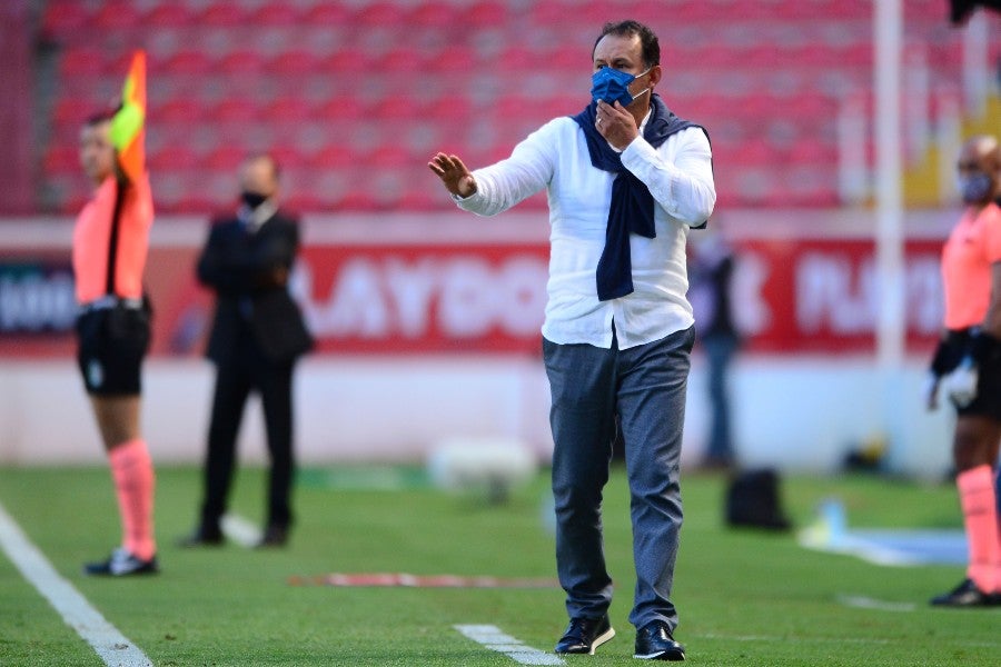 Juan Reynoso durante un partido con Puebla