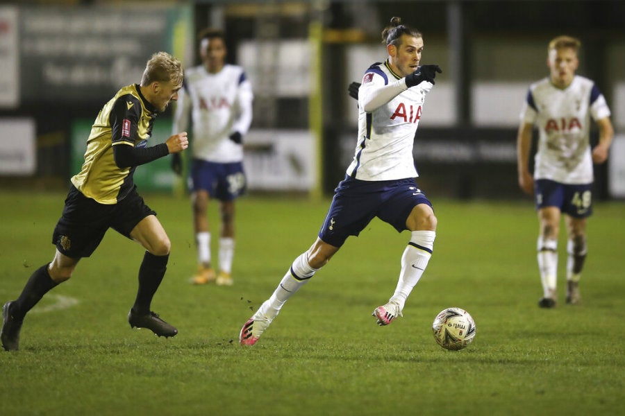 Gareth Bale en juego ante el Marine FC