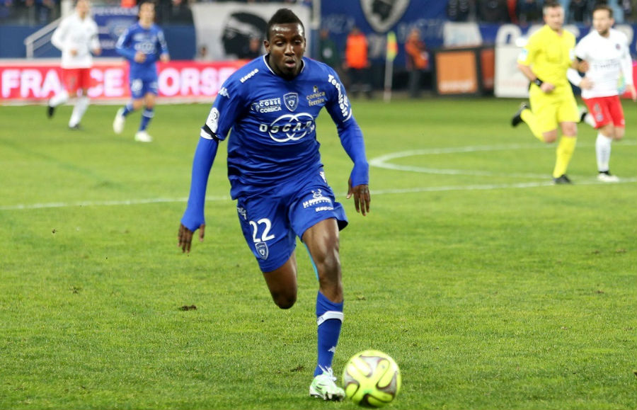 Maboulou en partido de la Ligue 1