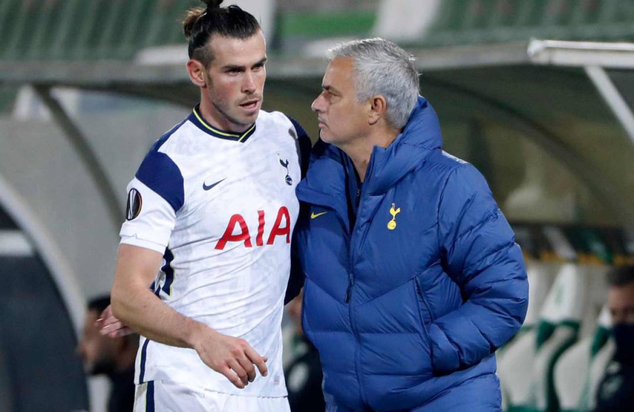 Bale y Mourinho en conversación