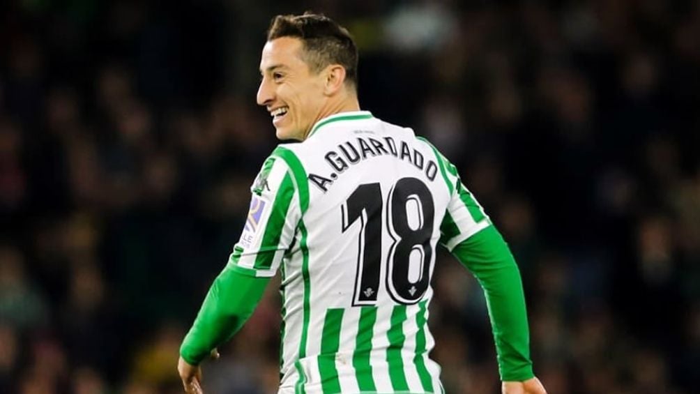 Andrés Guardado seguirá en el Betis 