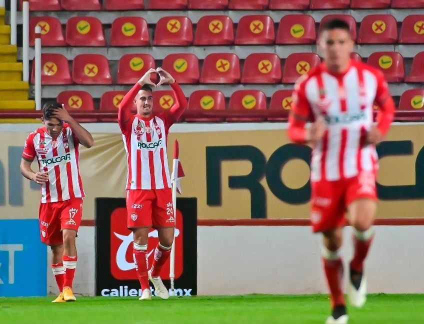 Necaxa estuvo a punto de dejar escapar la victoria en su último partido 