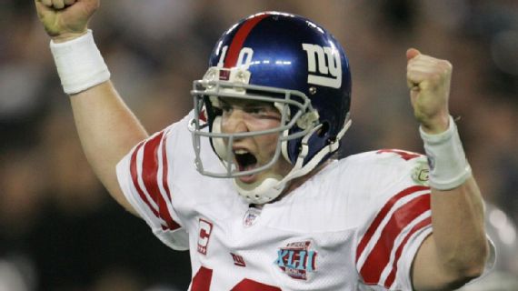 Eli Manning festeja la victoria sobre los Pats