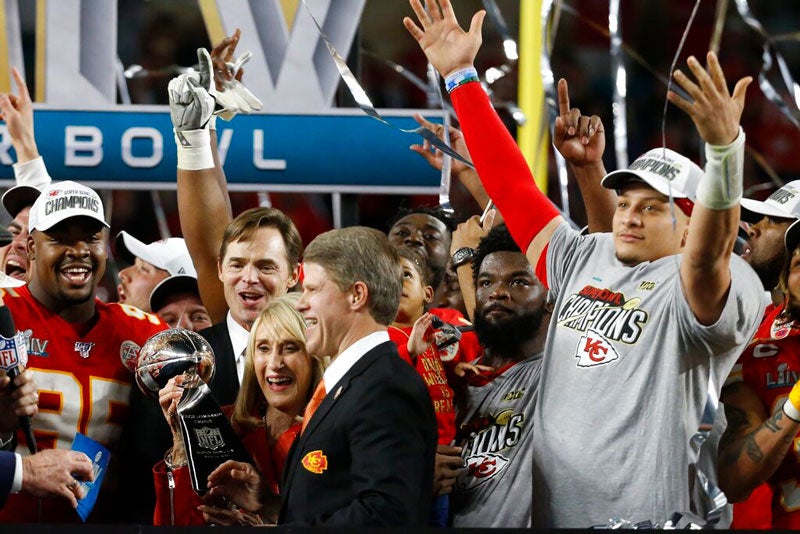 Los Chiefs celebrando su victoria en el Super Bowl