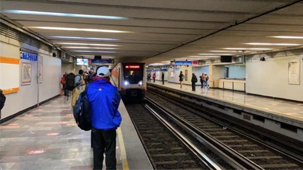 Línea 2 del Metro volvió a operar 