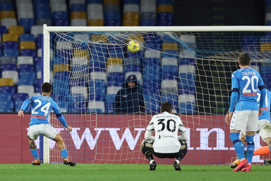 La anotación de Lorenzo Insigne desde los once pasos