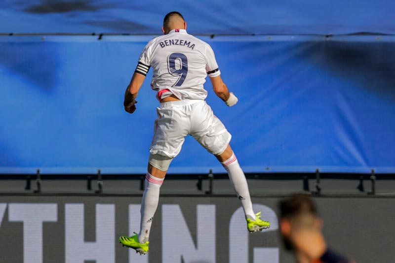 El francés celebrando en un partido del club merengue