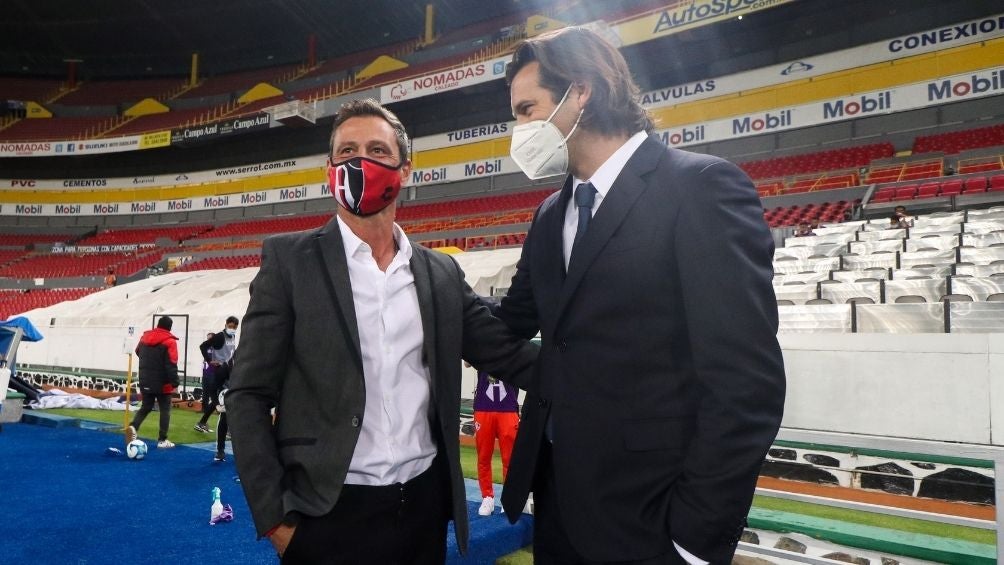 Solari junto a Diego Cocca