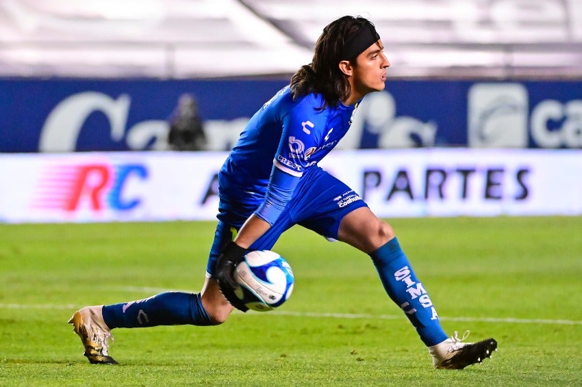 Carlos Acevedo en un partido con Santos