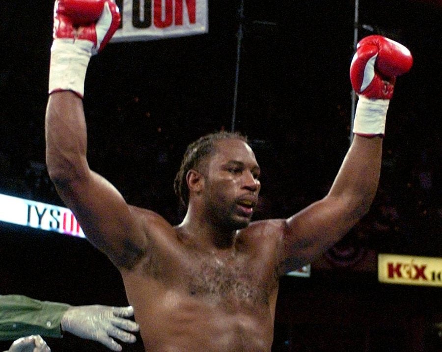 Lennox Lewis tras noquear a Tyson en 2002