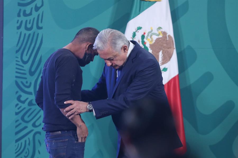 Joven en charla con AMLO en la Mañanera