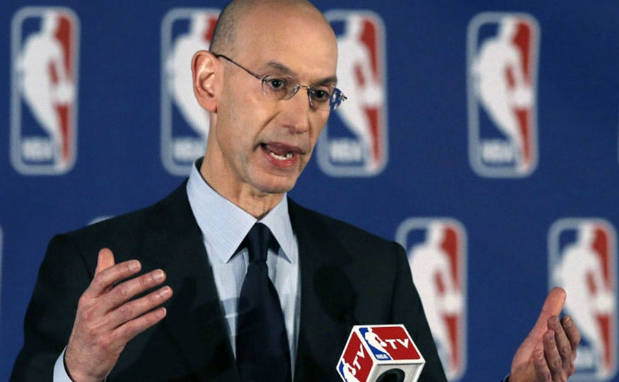 Adam Silver en conferencia de prensa