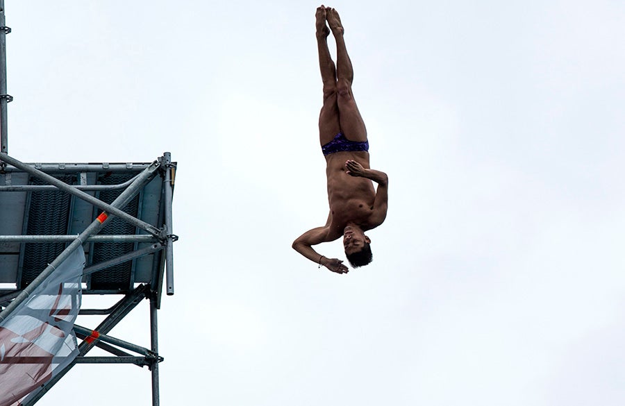 Jonathan Paredes en Mundial de Clavados de Altura