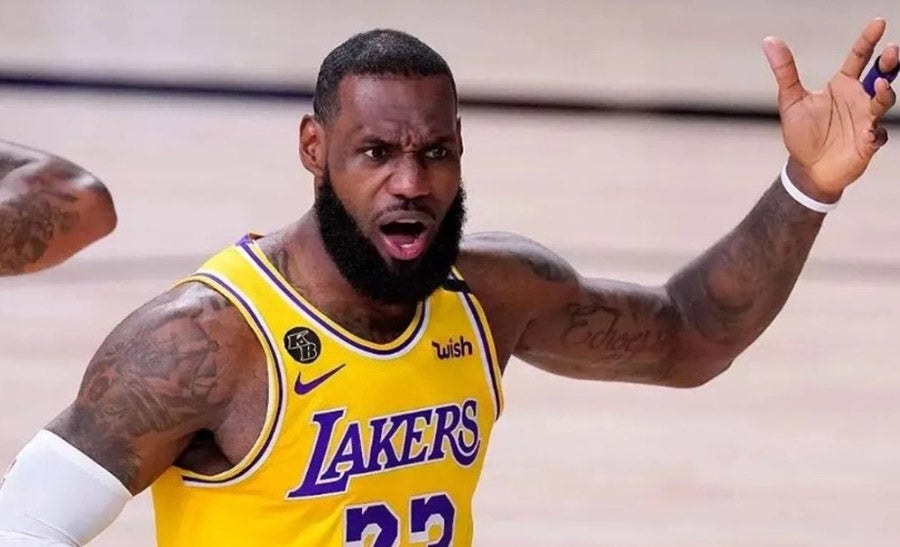 LeBron James en juego de los Lakers