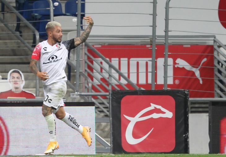 Acosta celebra su gol ante Rayados