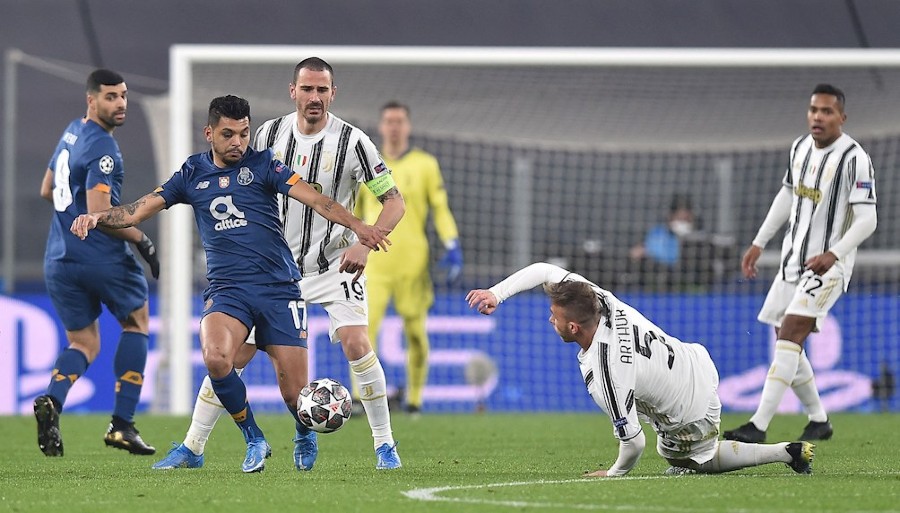 Tecatito Corona en clasificación vs Juventus