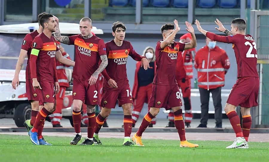 Jugadores de la Roma en festejo