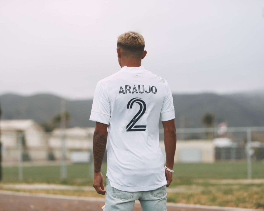 Julián Araujo, jugador de LA Galaxy